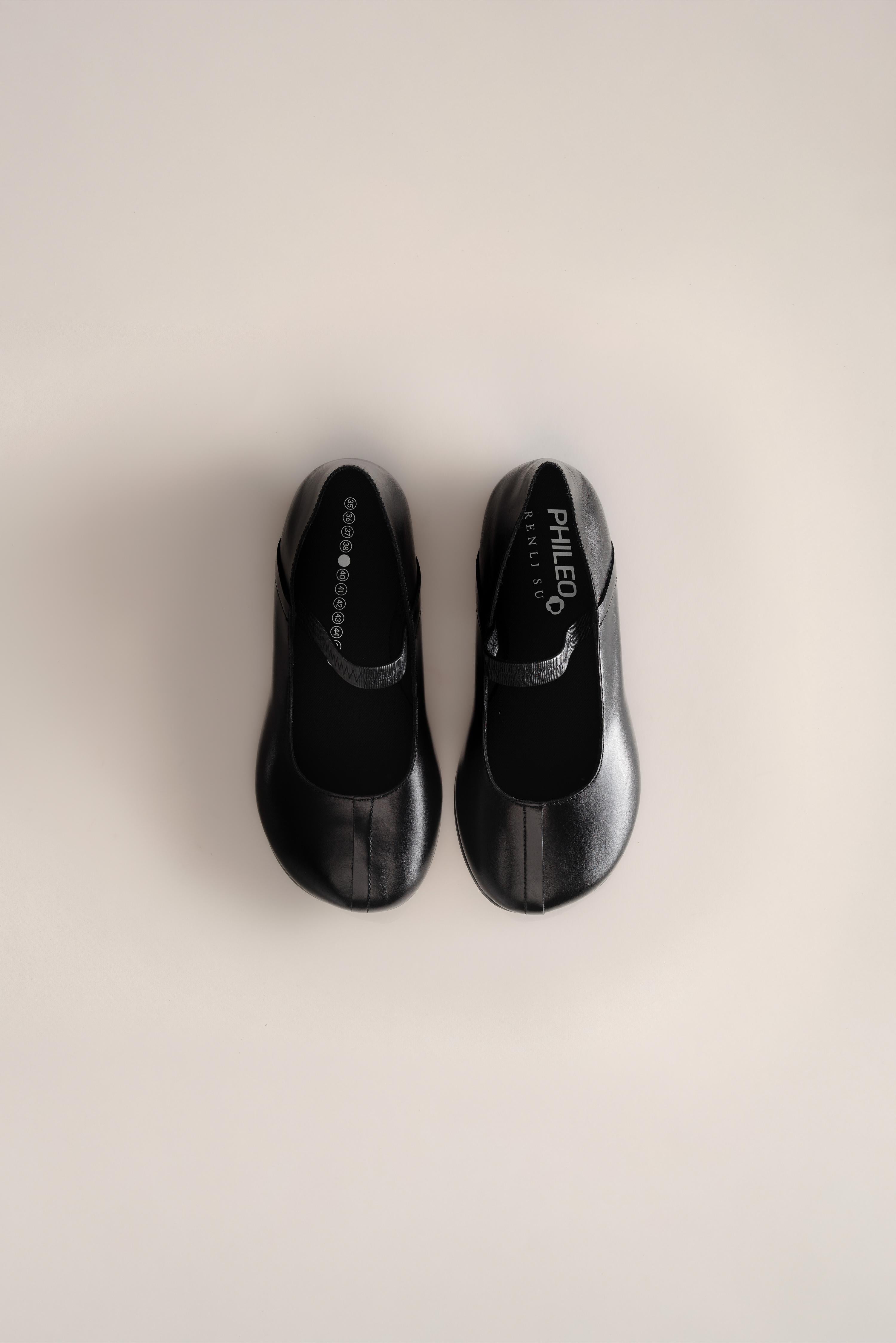 082 - DANSEUSE Renli Su (Black, Leather)