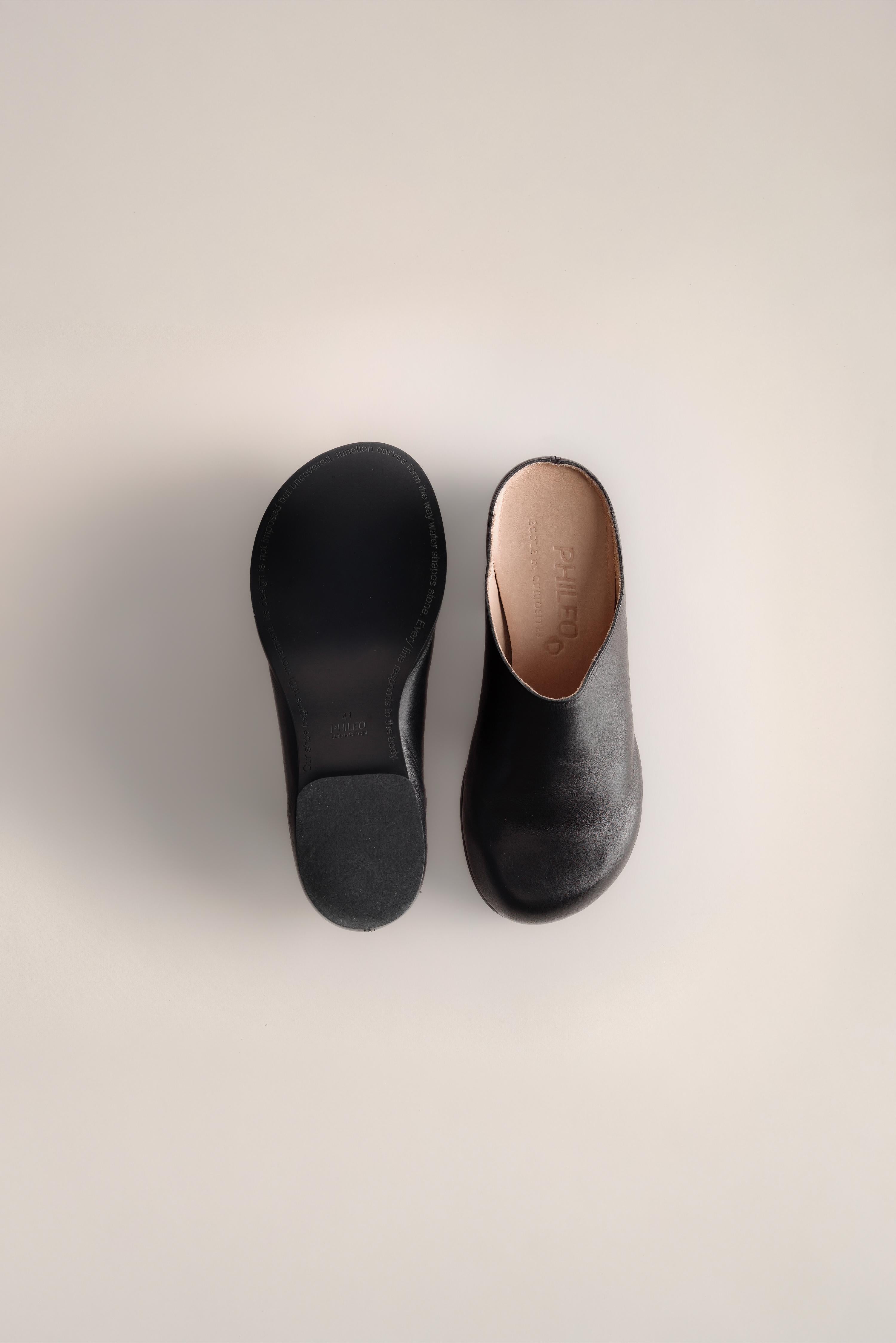 089 - MULE "Cléo" (Vegetal Tanned Leather, Black) ÉCOLE de CURIOSITÉS