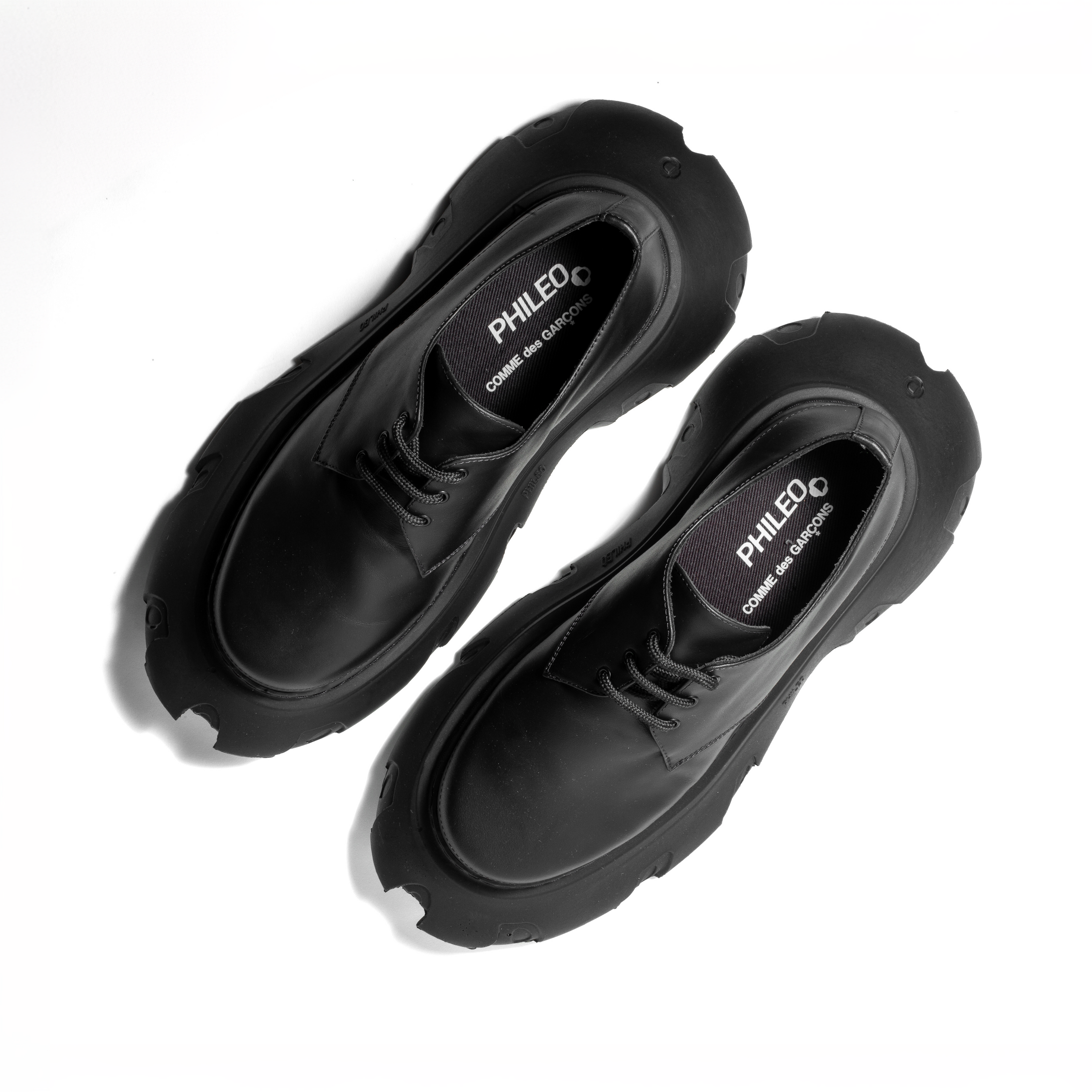 COMME des GARÇONS, AW24 – PHILEO COMME des GARÇONS, AW24 – PHILEO