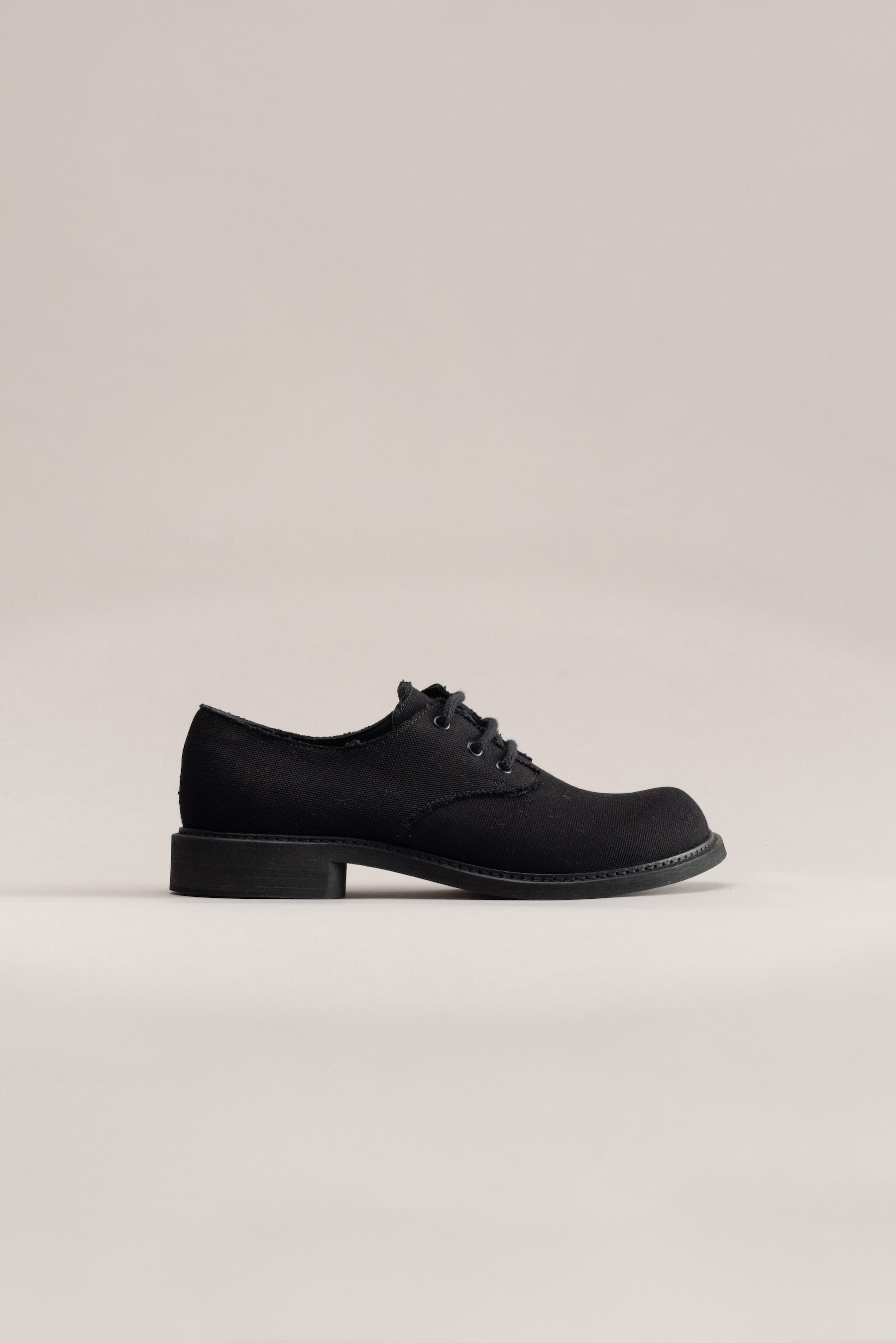 073 - DERBY (Canvas, Black)