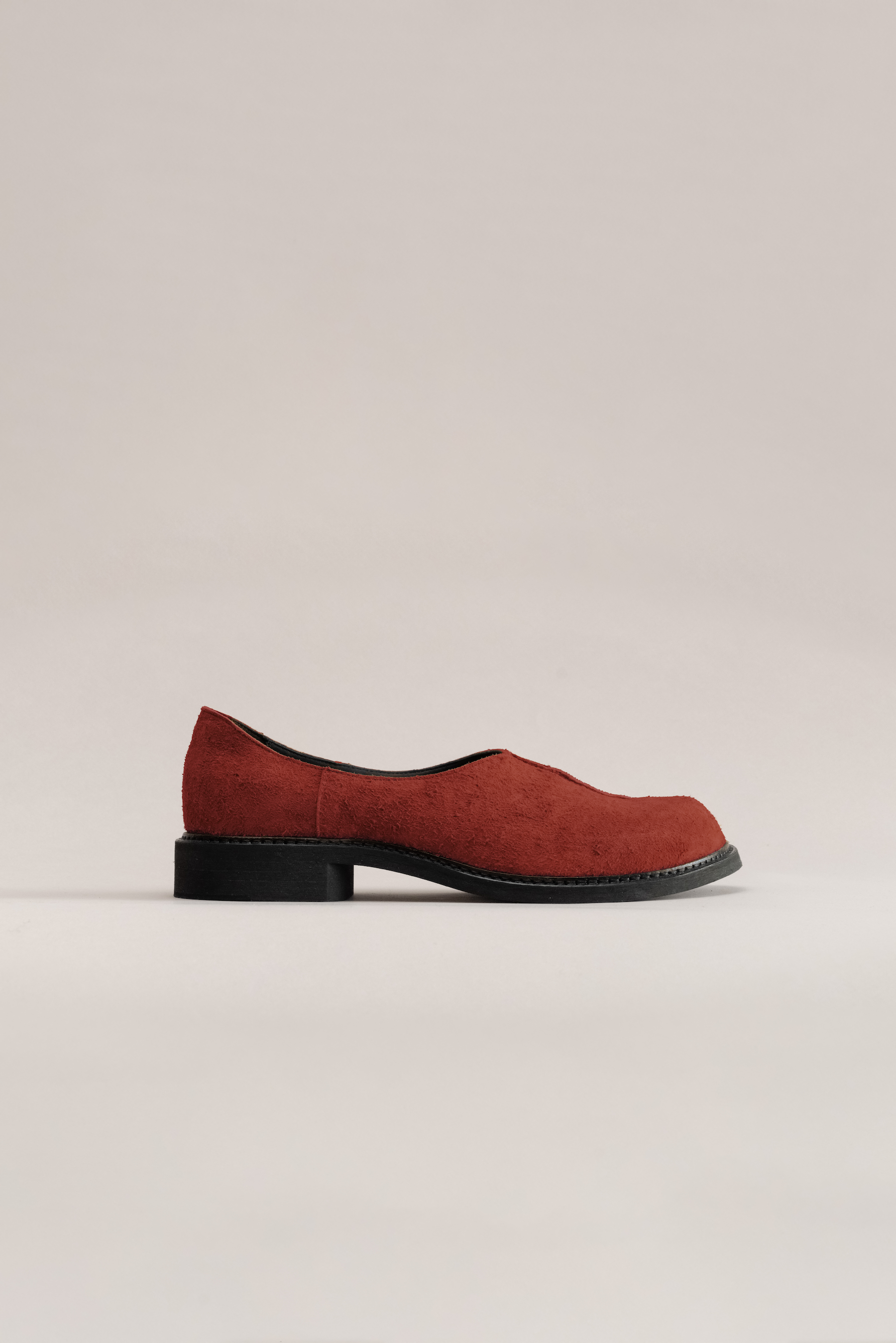 067 - CLOG (Distressed Suede, Pale Carmine)