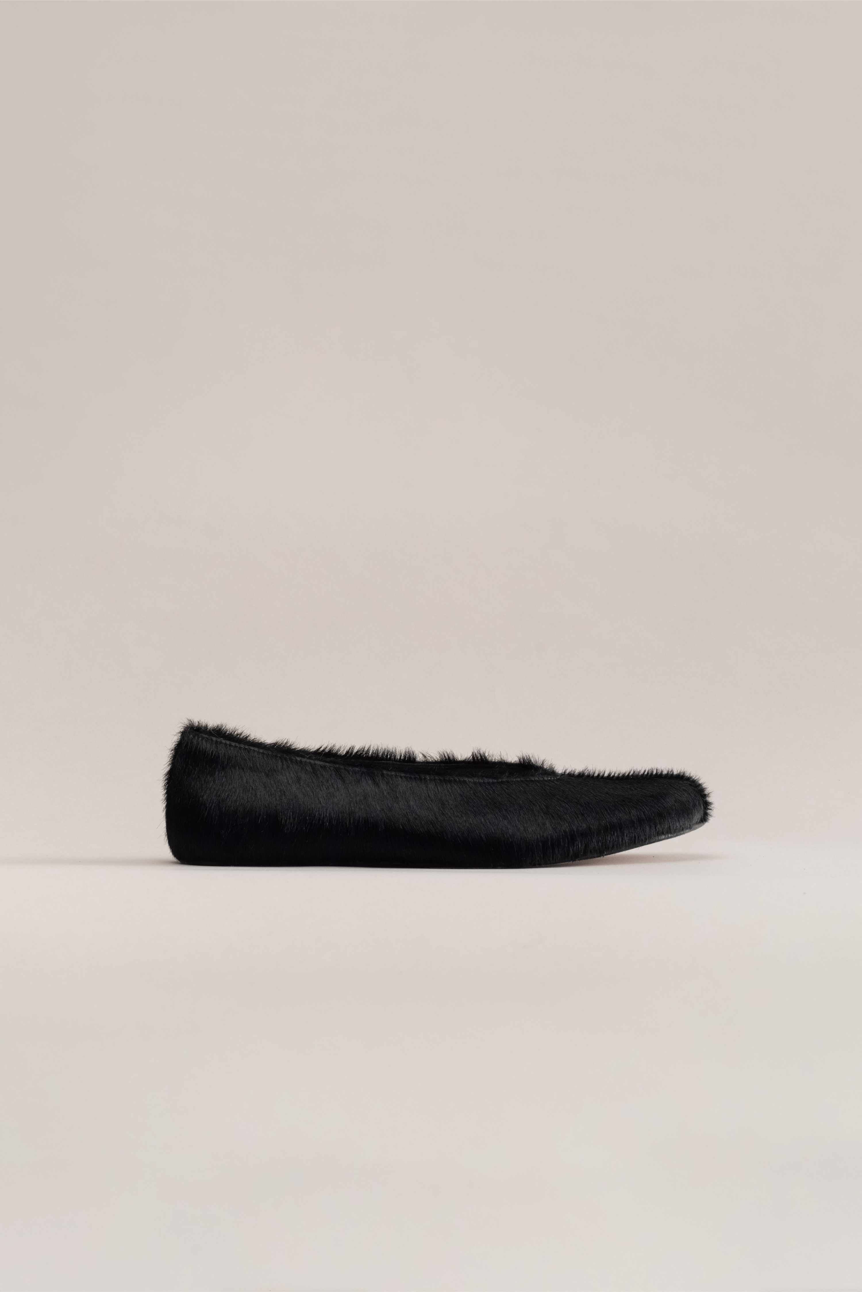 049 - ETOILE (Black, Hair on Leather)