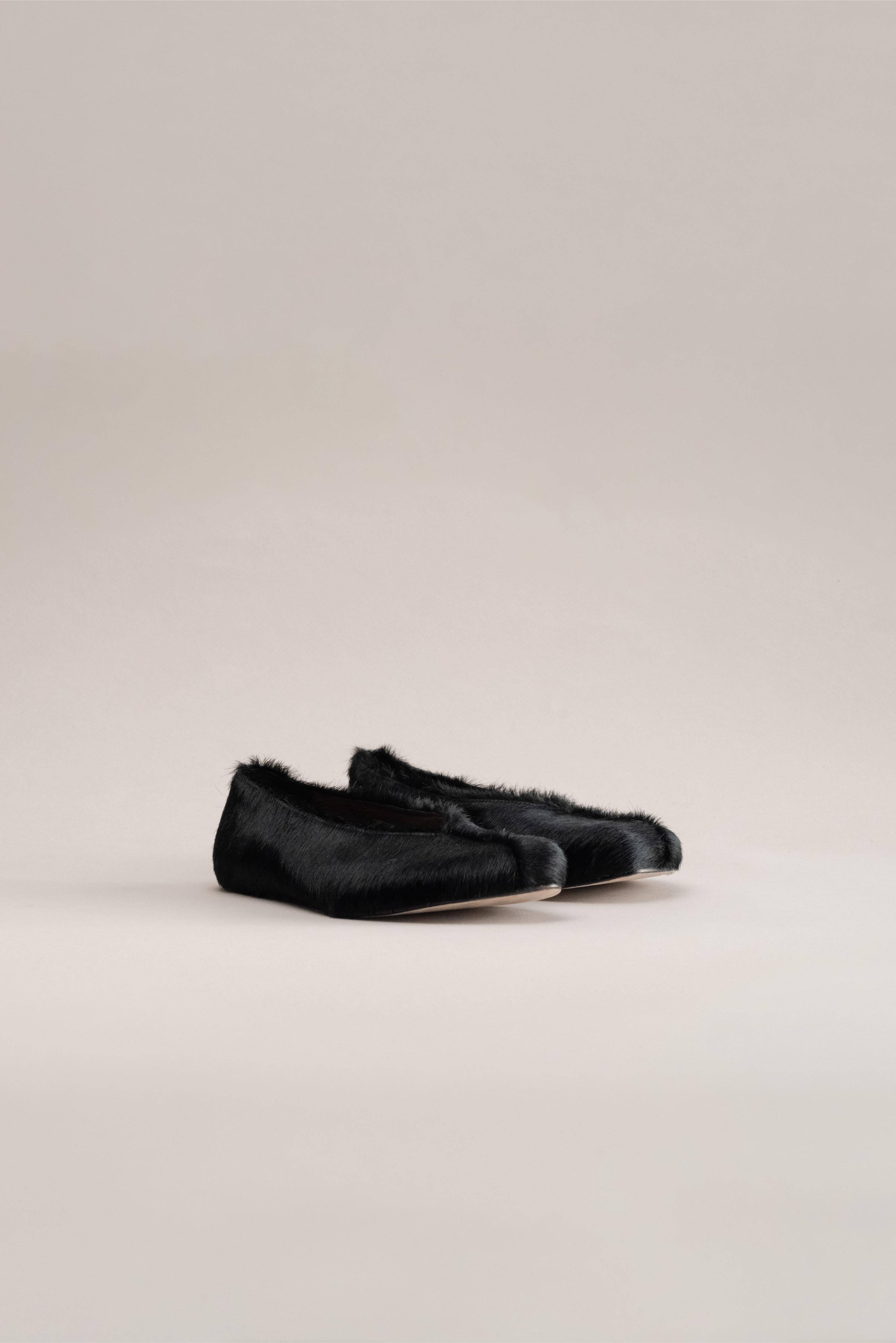 049 - ETOILE (Black, Hair on Leather)