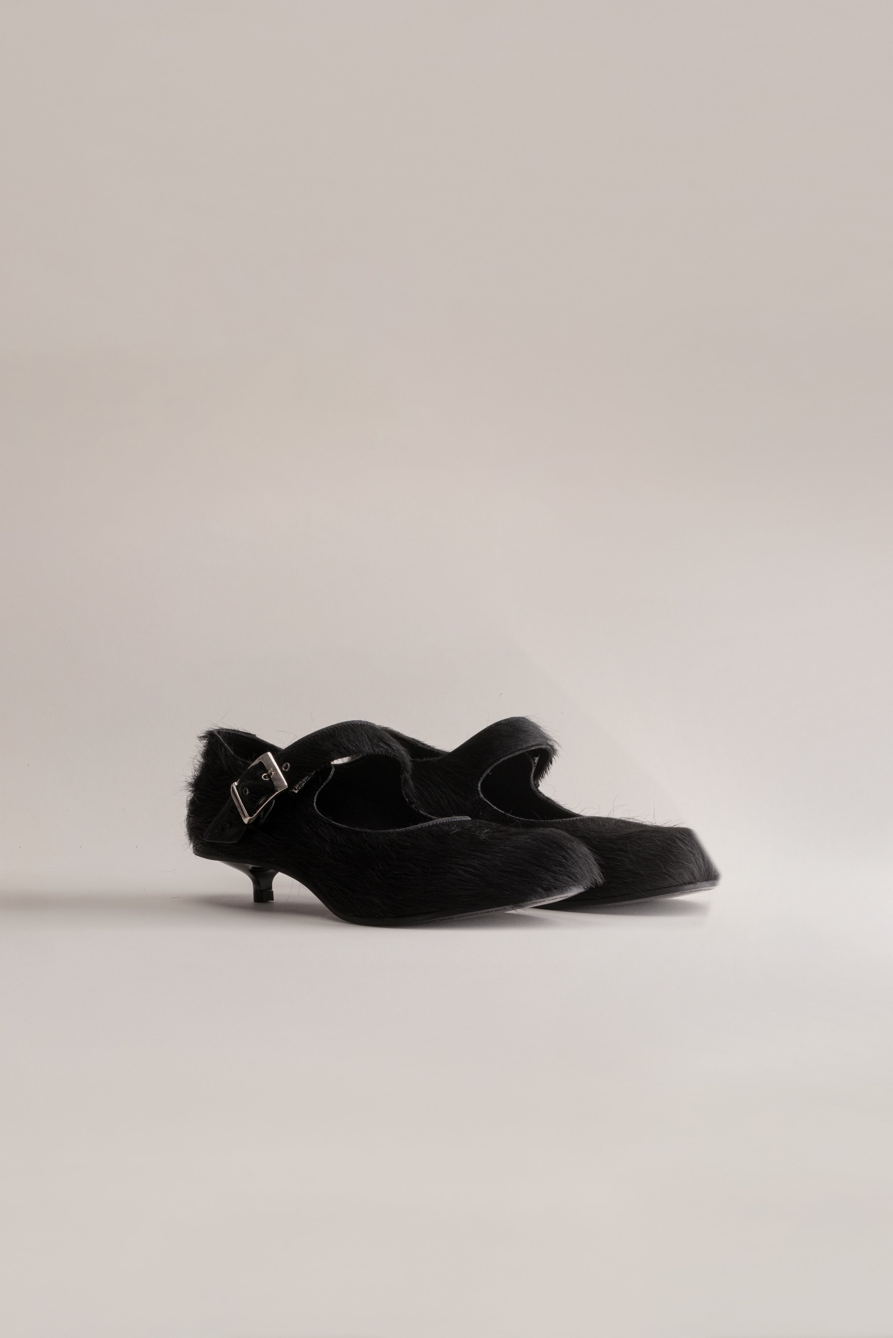 075 - MARY JANE KITTEN (Black, Hairy Leather)