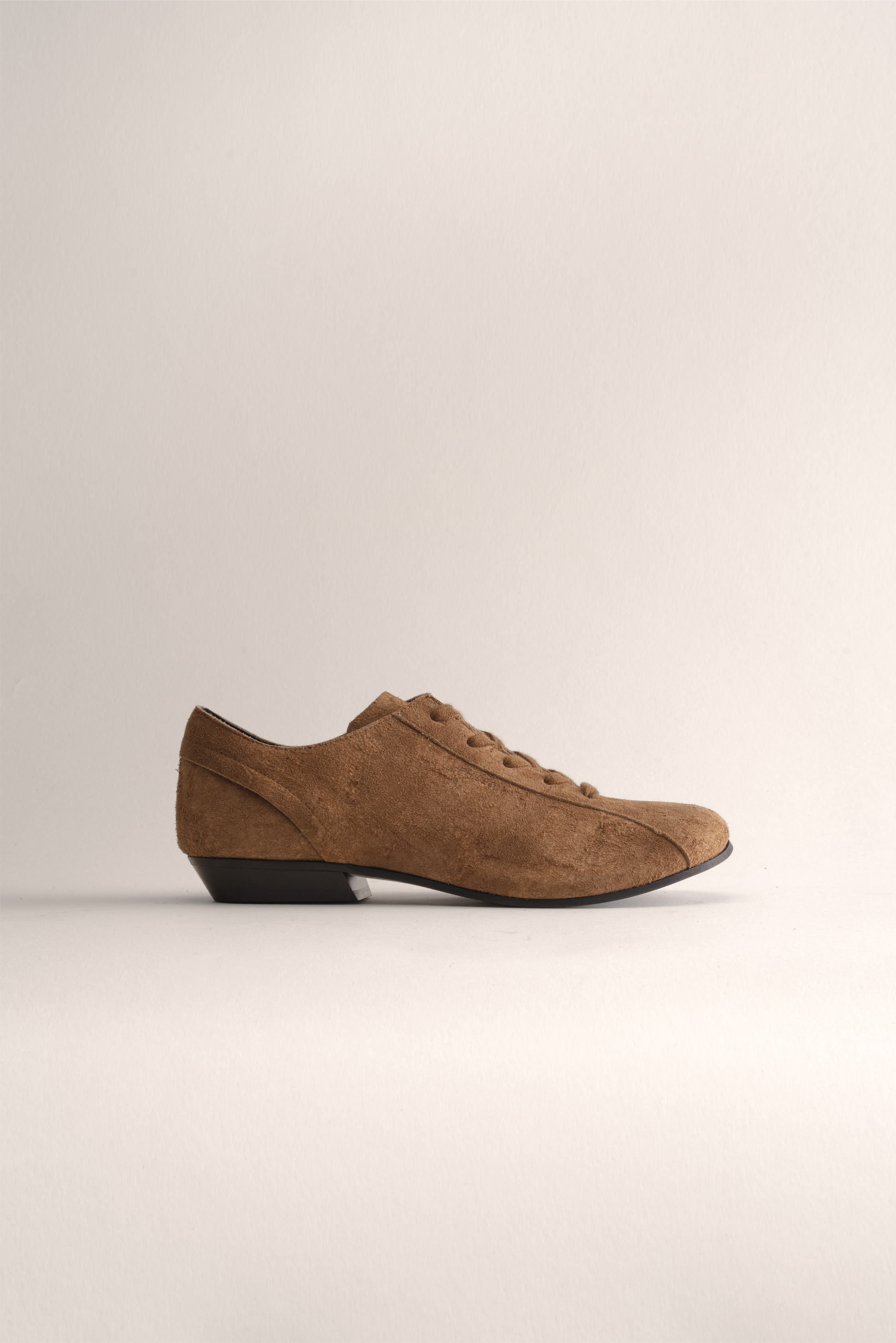 081 - CASCADE (Toffee, Distressed Suede)