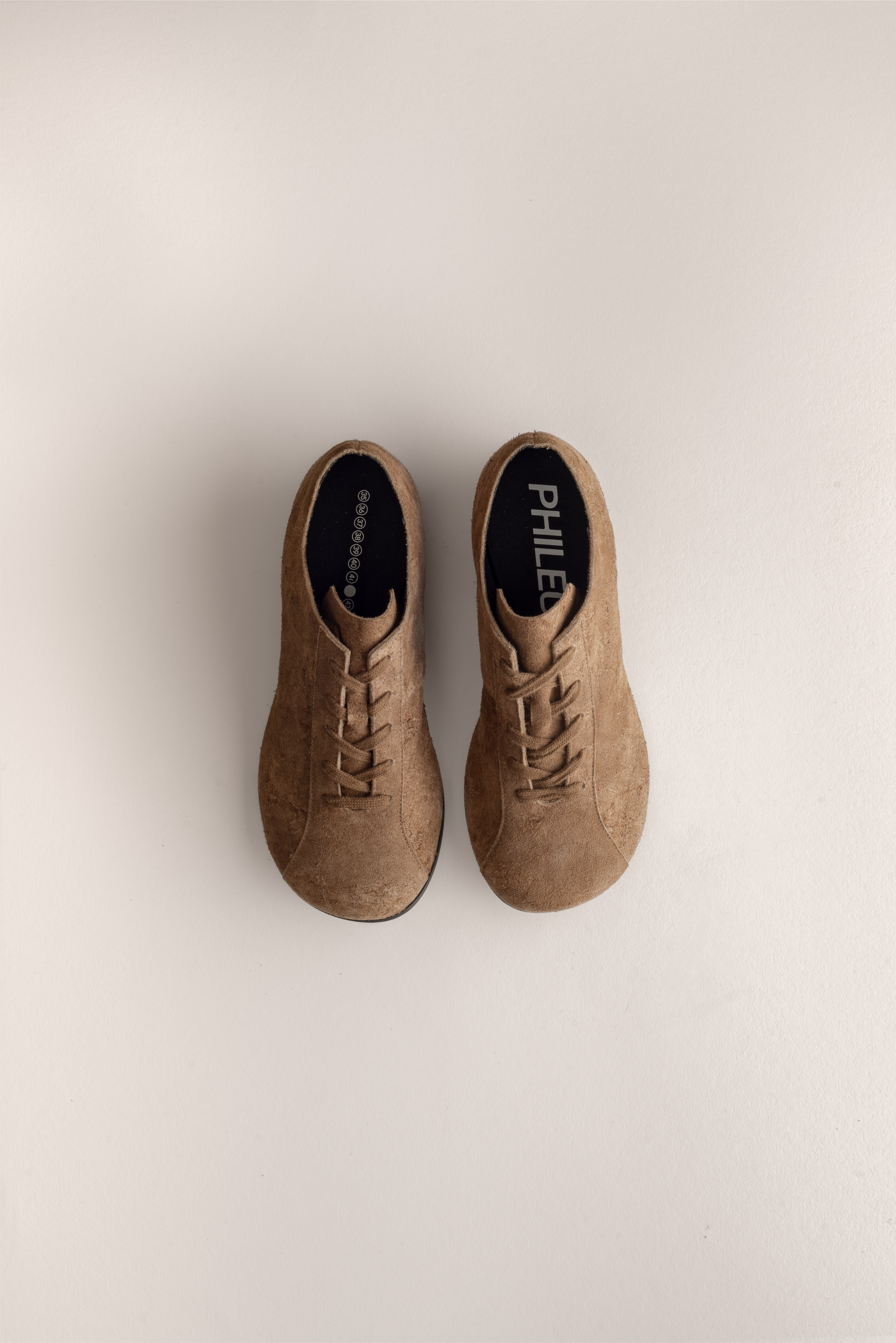 081 - CASCADE (Toffee, Distressed Suede)