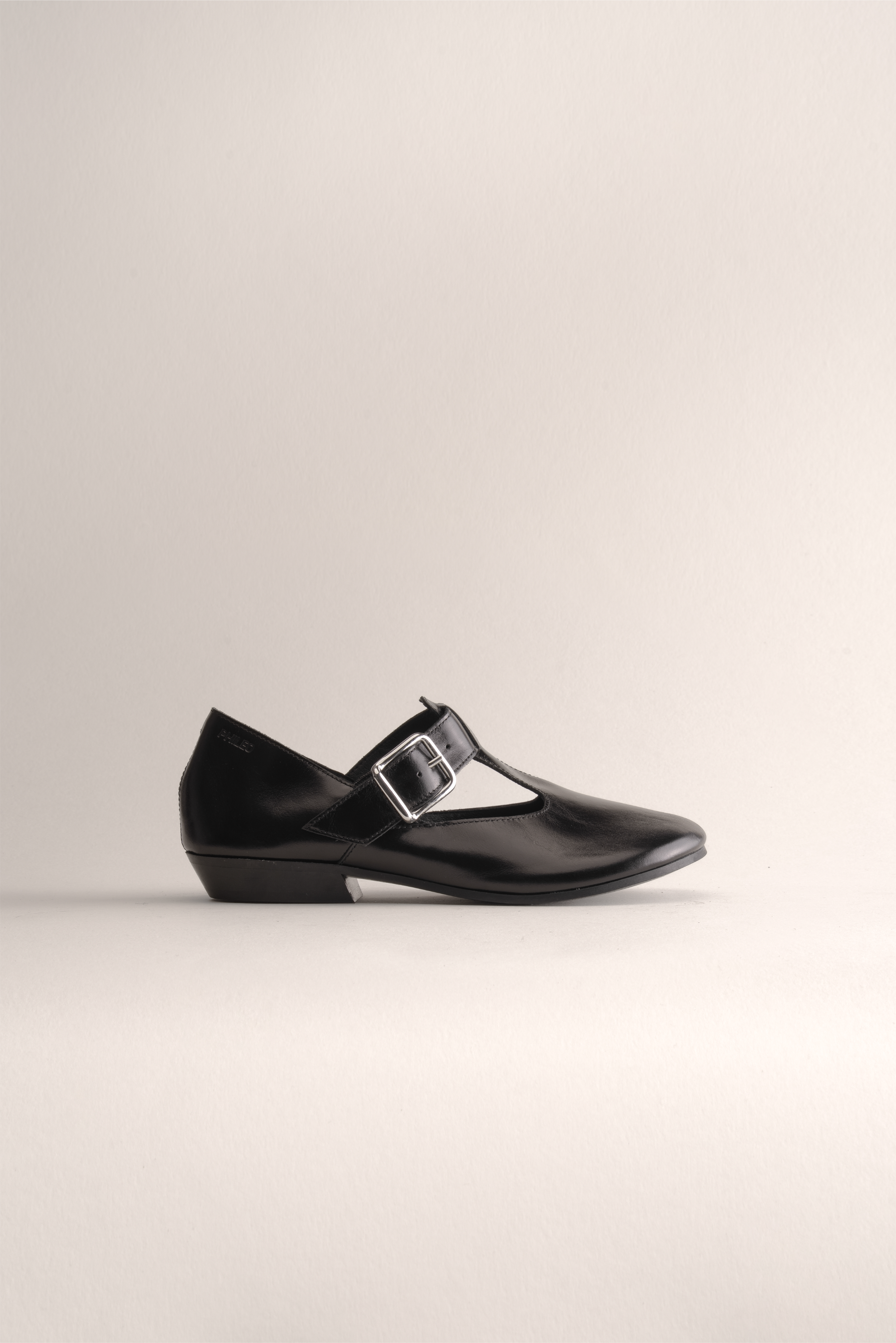 083 - SALOME (Black, Glazed Leather)