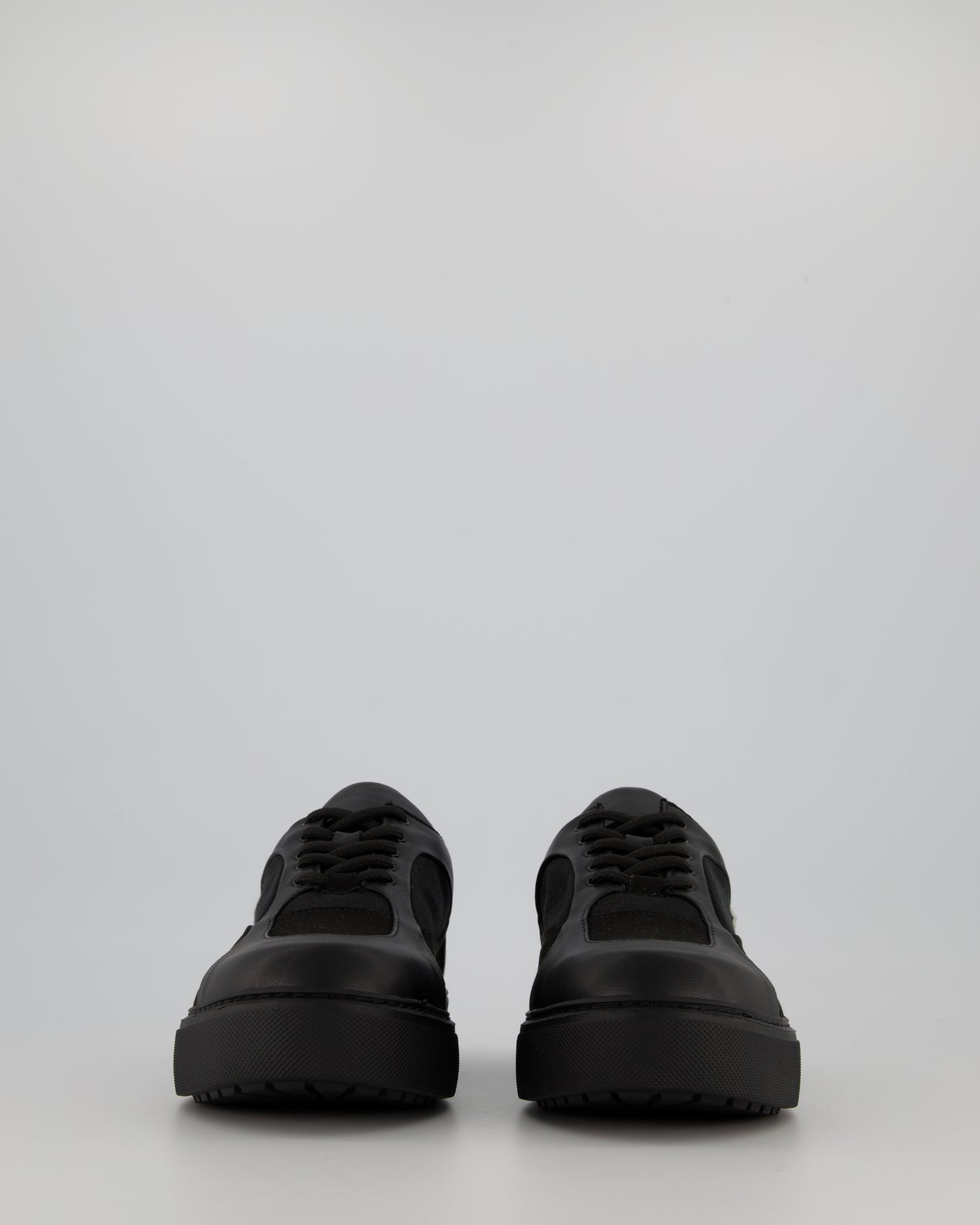 021 UNIVERSITY // Black