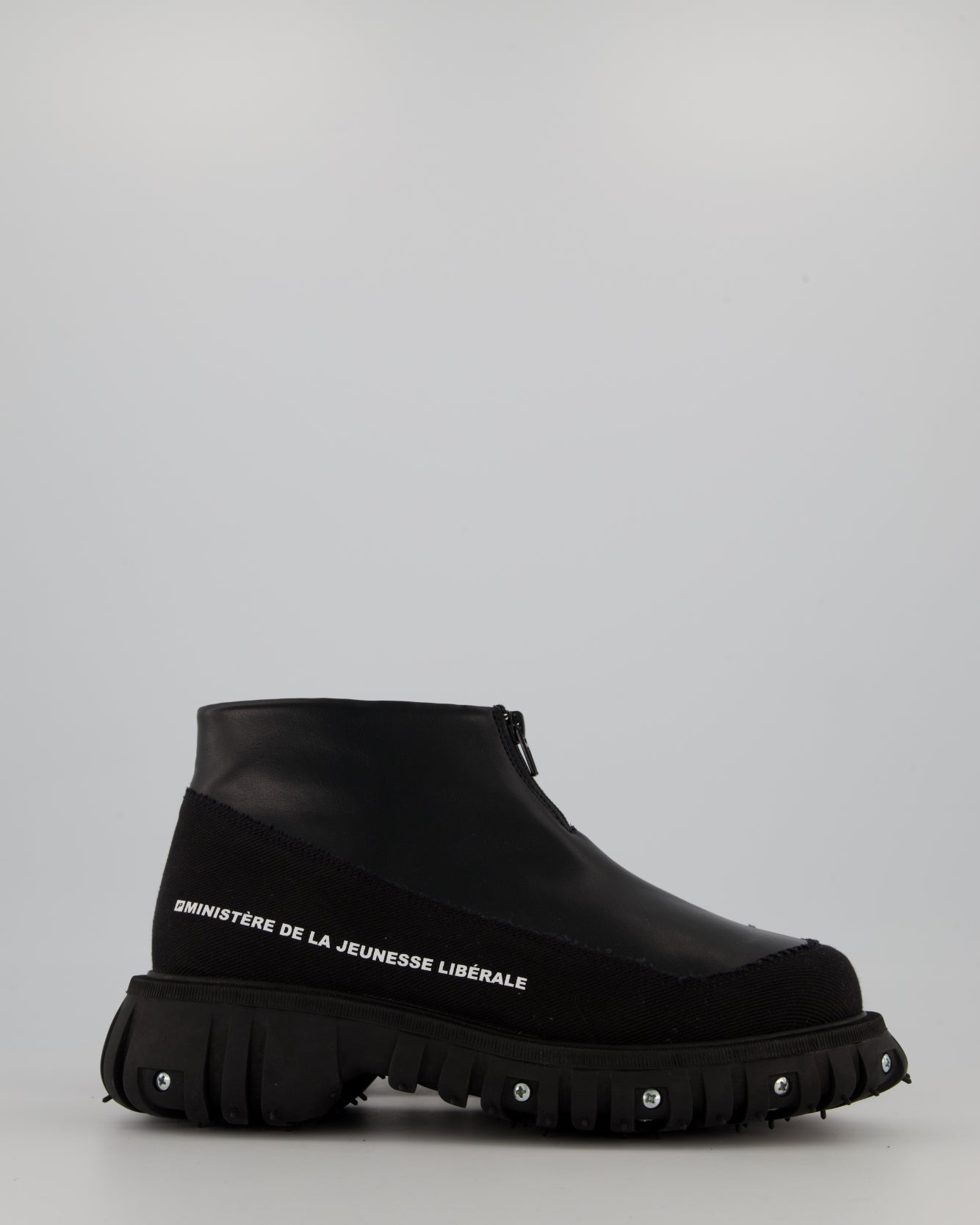 013LYM MASSIVE CHELSEA // Black